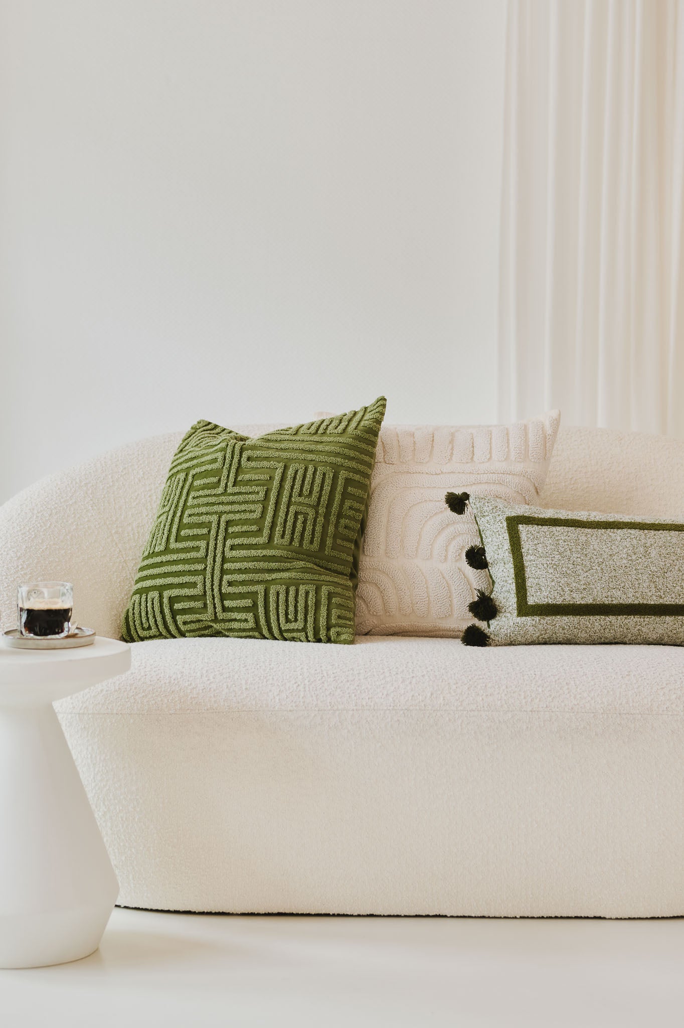 NOA – Jacquard cushion cover, 50x50 cm | Geometric green