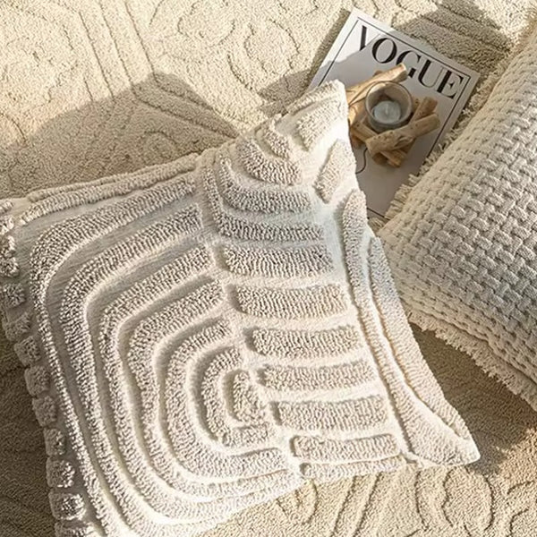 LUNA – Luxurious tufted cushion cover, 45x45 cm