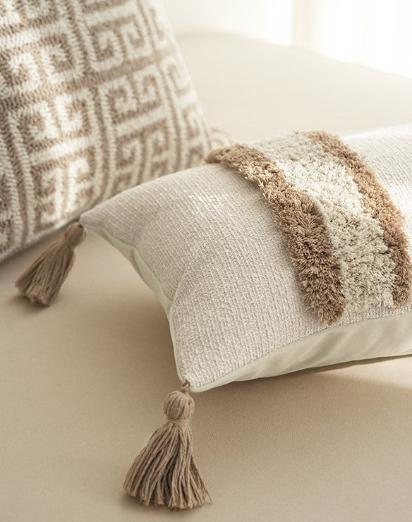 CLARA – Cotton blend tufted cushion cover, 30x60 cm